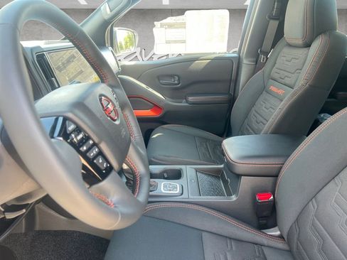 New 2026 Nissan Frontier PRO-4X w/ Pro-4x Convenience Package image 19