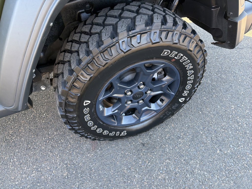 Used 2023 Jeep Wrangler Unlimited w/ Cold Weather Group AWD/4WD image 31