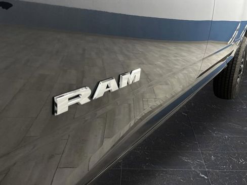 New 2025 RAM 2500 Laramie image 38