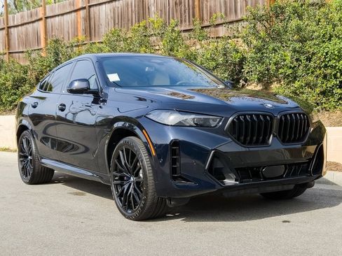 New 2026 BMW X6 xDrive40i w/ Climate Comfort Package image 2