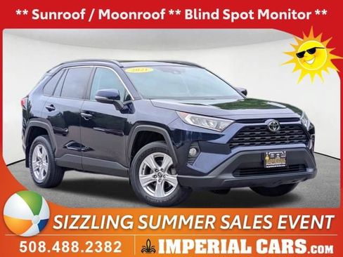 Used 2021 Toyota RAV4 XLE w/ Convenience Package AWD/4WD image 1