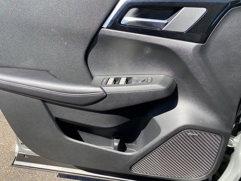 New 2026 Mitsubishi Outlander ES AWD/4WD image 14