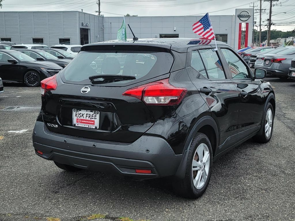 Used 2020 Nissan Kicks S FWD image 8