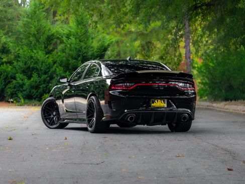 Used 2020 Dodge Charger Scat Pack w/ Daytona Edition Group RWD image 3