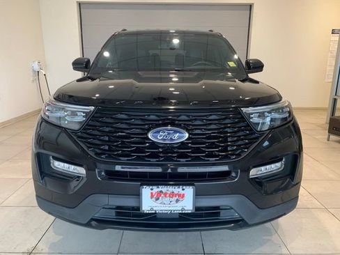 Used 2023 Ford Explorer ST-Line w/ Class IV Trailer Tow Package AWD/4WD image 11