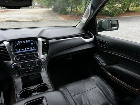 Used 2017 Chevrolet Suburban LT w/ LT Midnight Edition RWD image 29