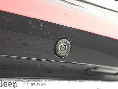 Used 2024 Chrysler Pacifica Pinnacle image 48