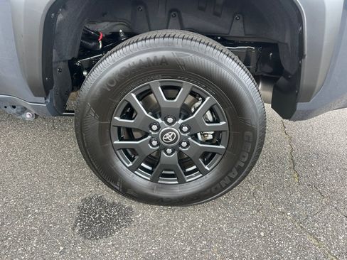 Used 2026 Toyota 4Runner SR5 RWD image 24