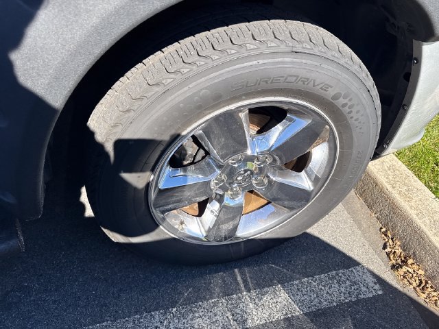 Used 2016 RAM 1500 Express AWD/4WD image 9