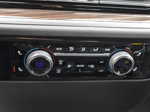 Certified 2022 Chevrolet Silverado 1500 LT image 29