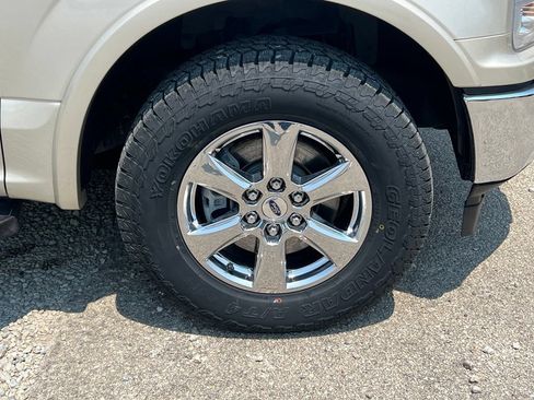 Used 2018 Ford F150 Lariat w/ Equipment Group 502A Luxury AWD/4WD image 10