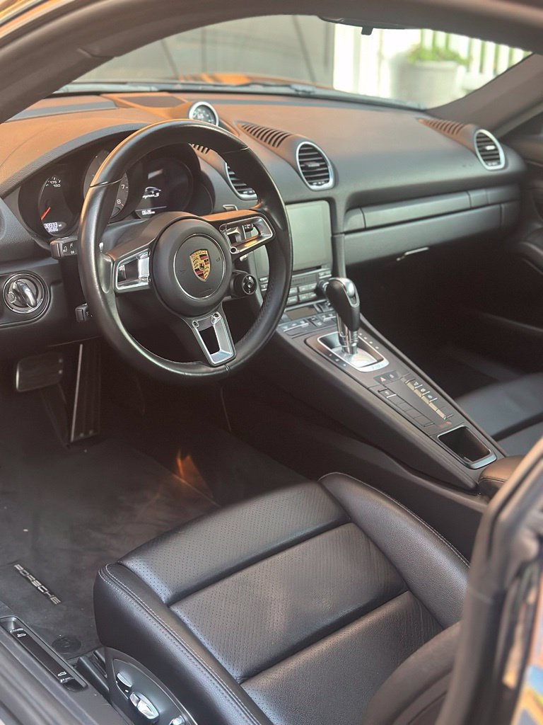 Used 2020 Porsche 718 Cayman S RWD image 16
