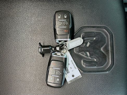 Used 2023 RAM 3500 Laramie w/ Night Edition image 35