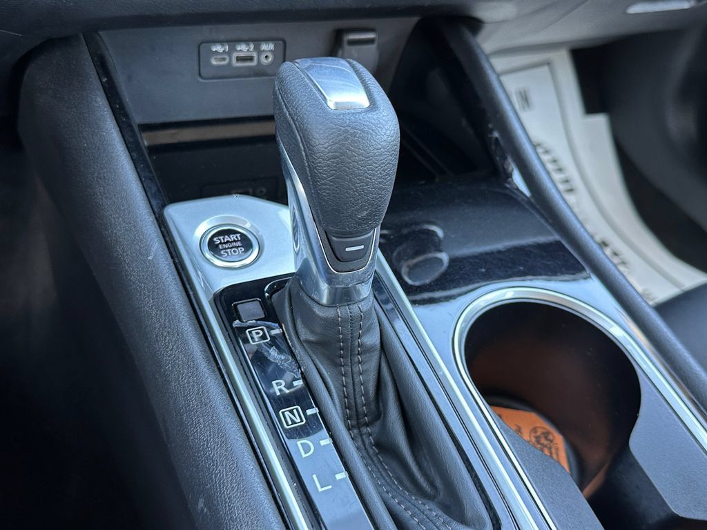 Used 2024 Nissan Altima 2.5 SV FWD image 29