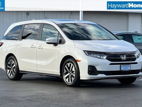 Certified 2026 Honda Odyssey EX-L image 1