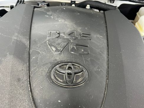 Used 2021 Toyota Tacoma TRD Off-Road AWD/4WD image 10