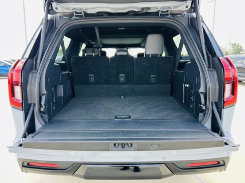 Used 2025 Ford Expedition Max Platinum w/ Stealth Performance Package AWD/4WD image 38