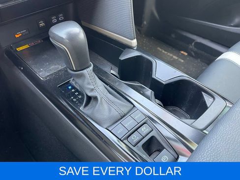 Used 2025 Toyota Camry SE FWD image 11