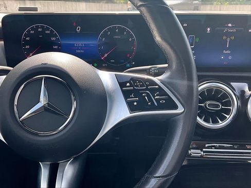 Used 2025 Mercedes-Benz CLA 250 4MATIC image 25