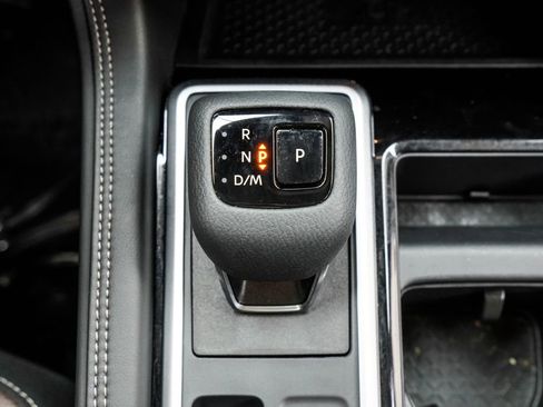 Used 2024 Nissan Pathfinder Platinum w/ Cargo Package AWD/4WD image 28