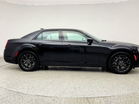 Used 2020 Chrysler 300 S AWD/4WD image 4