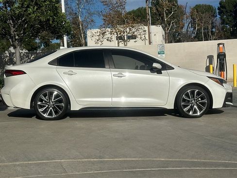 Used 2021 Toyota Corolla SE w/ Carpet Mat Package (TMS) image 6