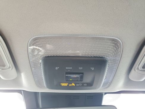 Certified 2024 Toyota Prius XLE image 34