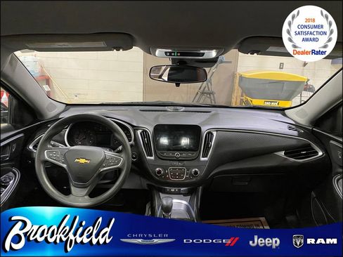 Used 2023 Chevrolet Malibu LT image 14