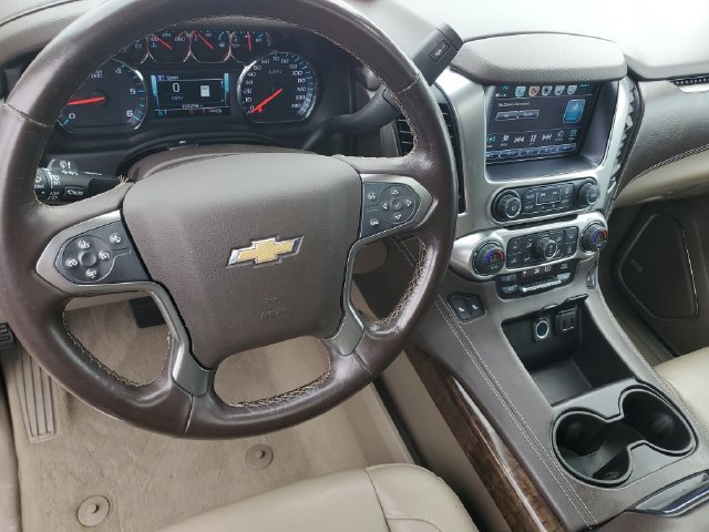 Used 2019 Chevrolet Suburban LT AWD/4WD image 12