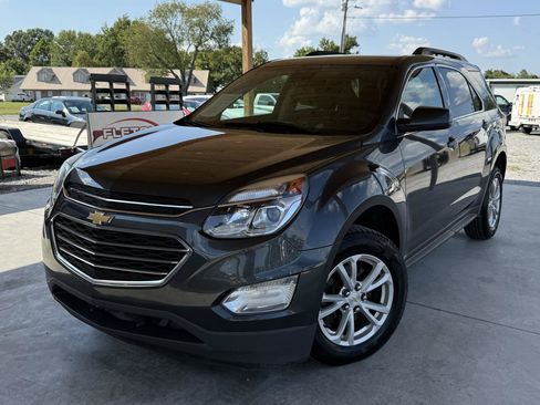 Used 2017 Chevrolet Equinox LT w/ Convenience Package FWD image 4