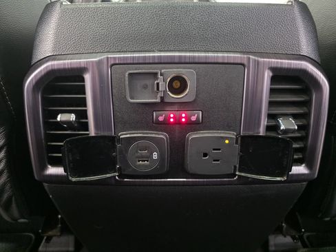 Used 2021 Ford F350 Limited AWD/4WD image 36