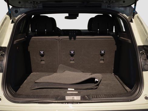 Used 2024 Chevrolet Trax RS image 13