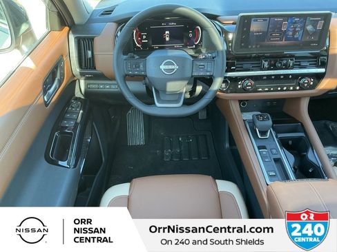 New 2026 Nissan Pathfinder Platinum image 15