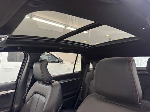 Used 2024 Jeep Wagoneer Launch Edition image 19