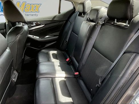 Used 2023 Nissan Maxima SL FWD image 28