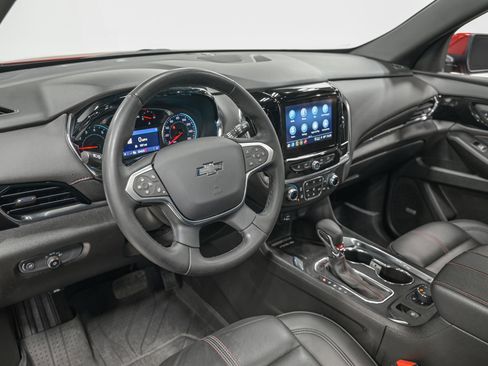 Used 2023 Chevrolet Traverse RS w/ LPO, Floor Liner Package image 15