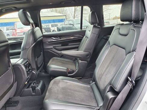 Certified 2023 Jeep Grand Cherokee L Laredo AWD/4WD image 25