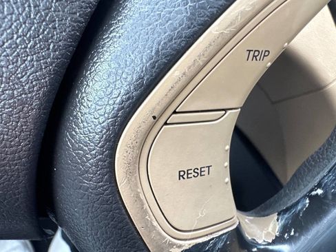 Used 2012 Hyundai Sonata Limited image 32