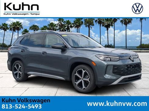 New 2026 Volkswagen Tiguan SE image 1