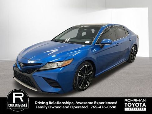 Used 2019 Toyota Camry XSE image 1