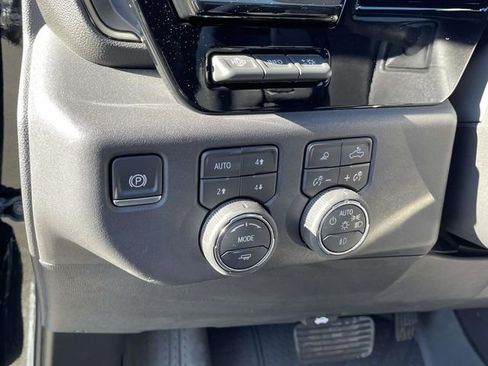 Certified 2025 Chevrolet Silverado 1500 ZR2 w/ Technology Package image 16