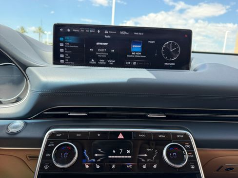 Used 2021 Genesis GV80 2.5T w/ Advanced Package 02 AWD/4WD image 12