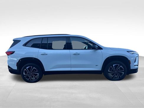 Used 2026 Buick Enclave Sport Touring FWD image 7