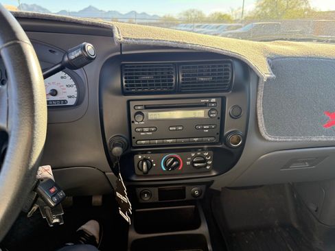 Used 2011 Ford Ranger Sport w/ Bright Trim Group image 18