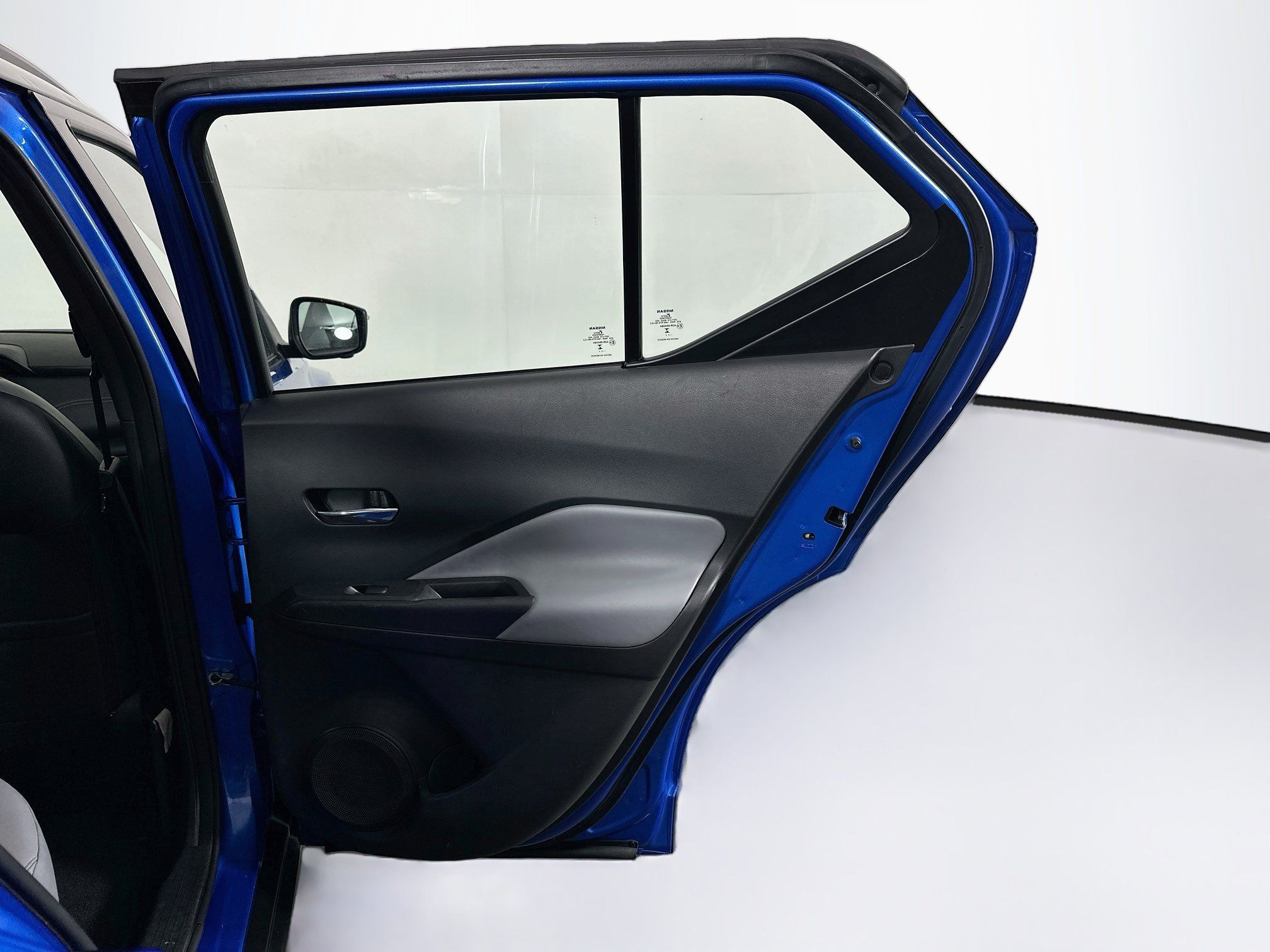 Used 2024 Nissan Kicks SR w/ SR Premium Package FWD image 28