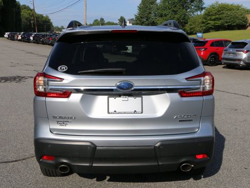 Used 2023 Subaru Ascent Limited w/ Technology Package AWD/4WD image 4