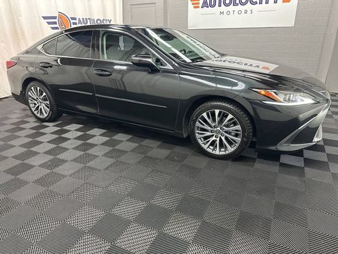 Used 2020 Lexus ES 350 w/ Premium Package FWD image 2
