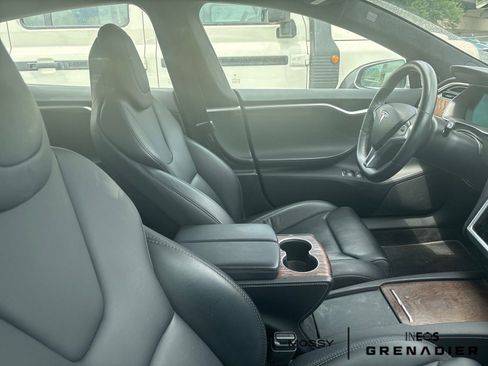 Used 2018 Tesla Model S 75D AWD/4WD image 3
