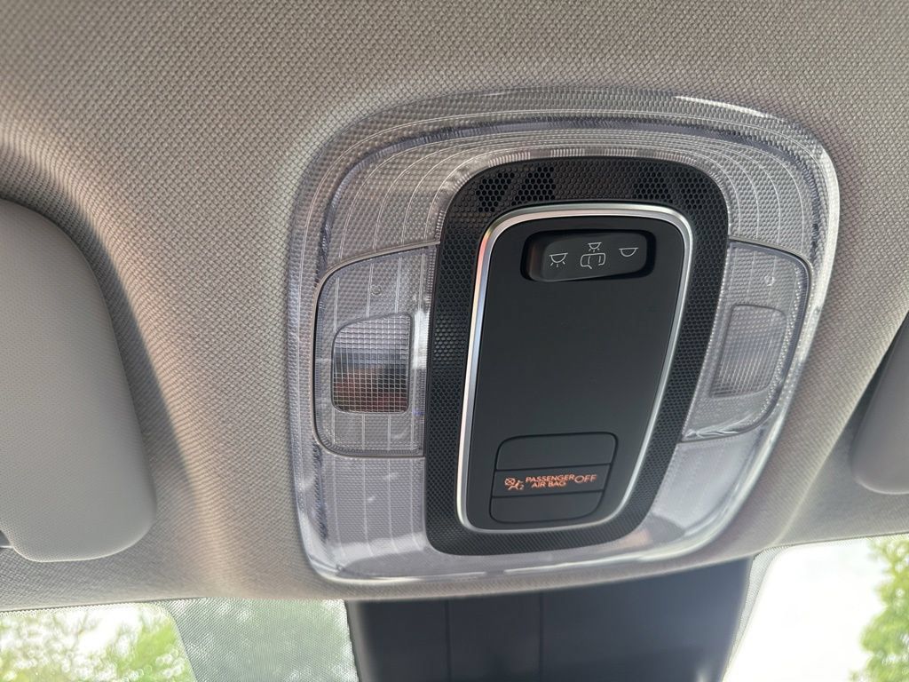 Certified 2026 Hyundai Elantra SE FWD image 32
