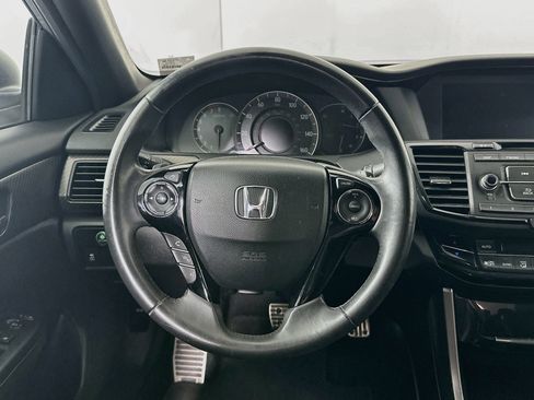 Used 2017 Honda Accord Sport image 17
